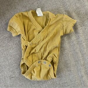 Kate Quinn Mustard Ribbed Baby Outfit